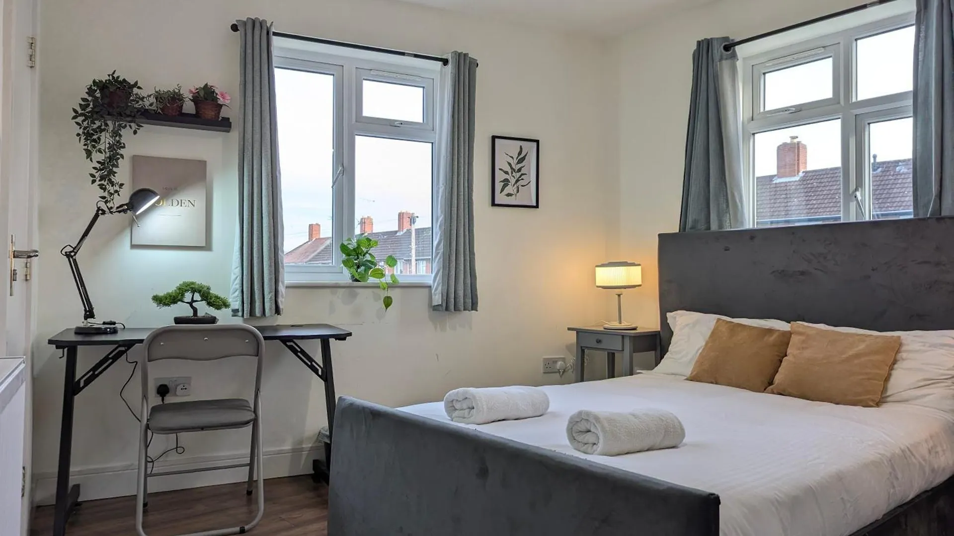 5 Ensuite Bedroom House Near Centre Free Parking York