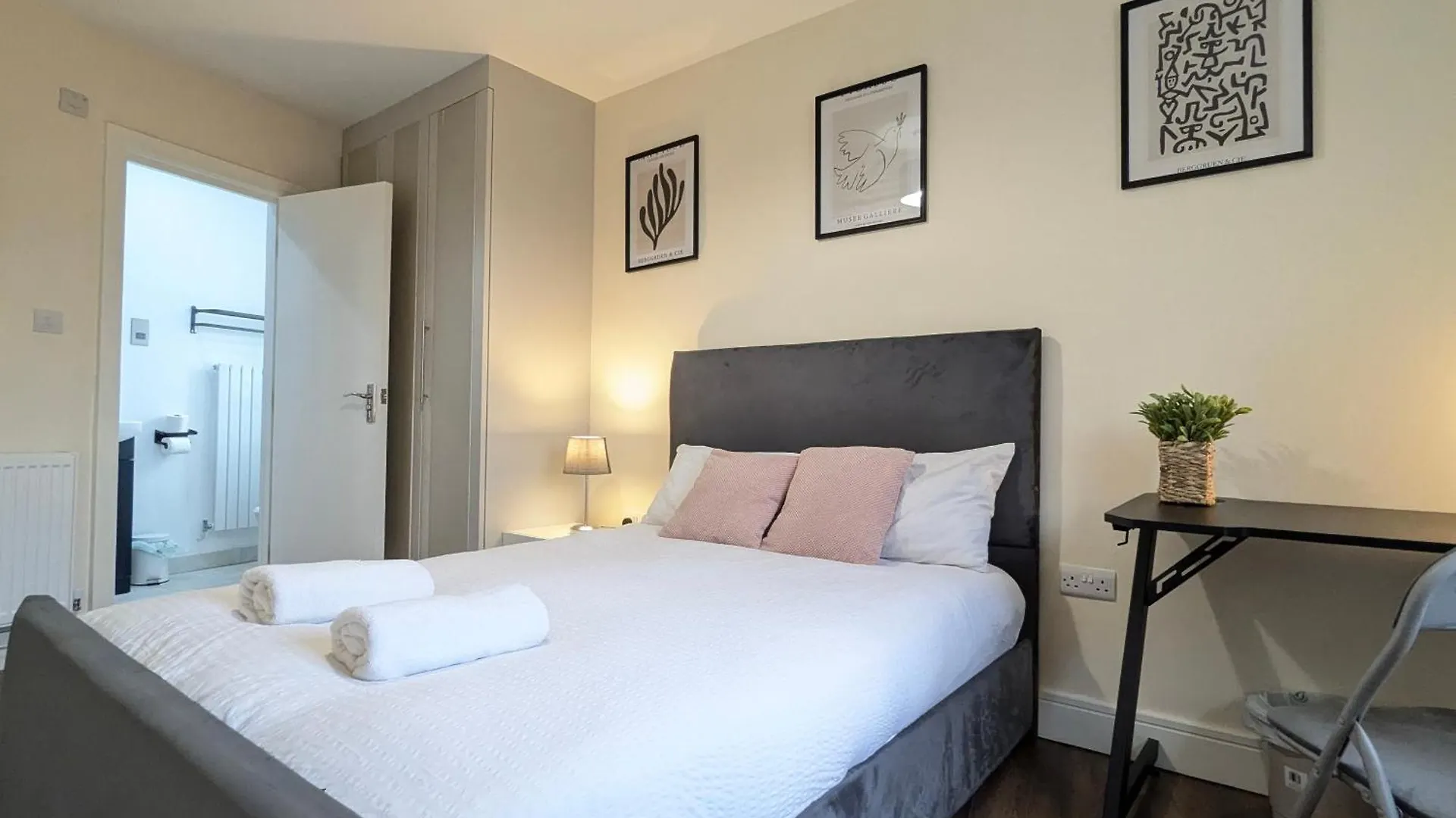 5 Ensuite Bedroom House Near Centre Free Parking York Prázdninový dům
