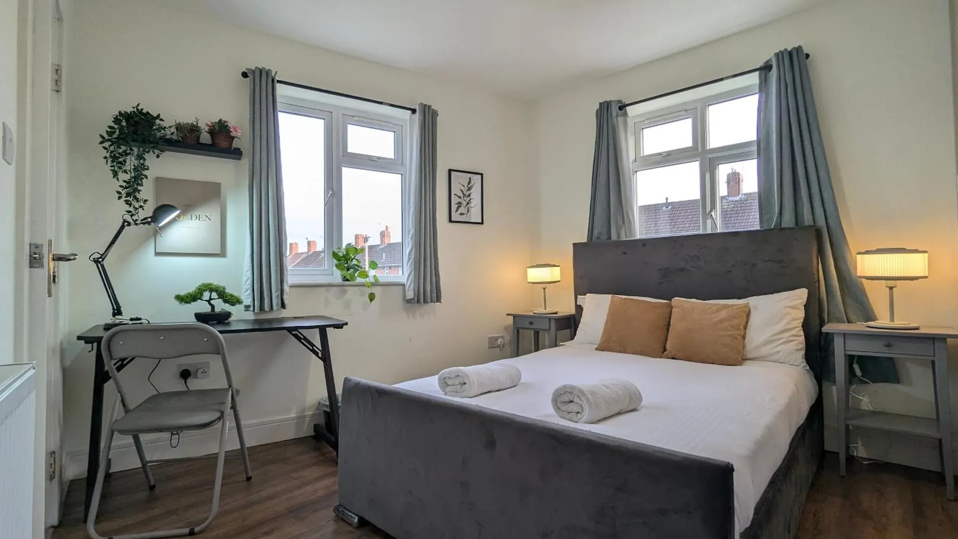 5 Ensuite Bedroom House Near Centre Free Parking York