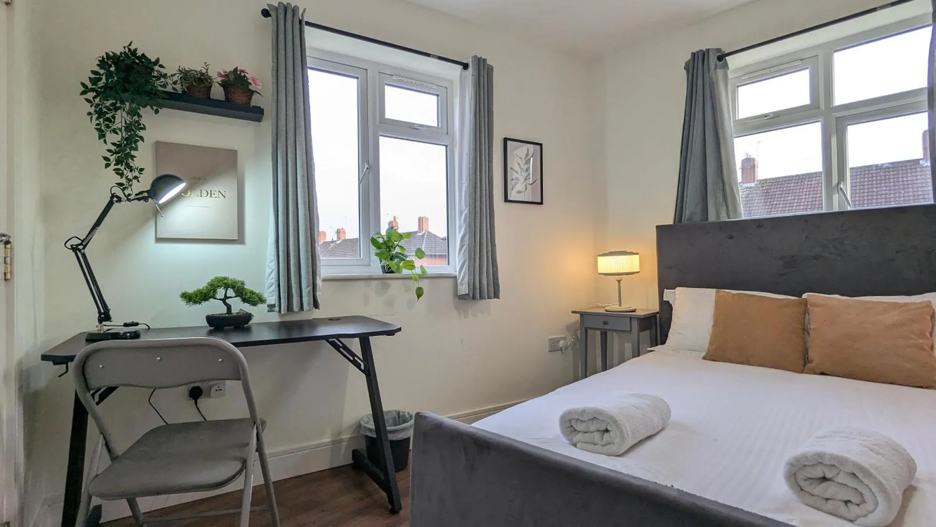 5 Ensuite Bedroom House Near Centre Free Parking York
