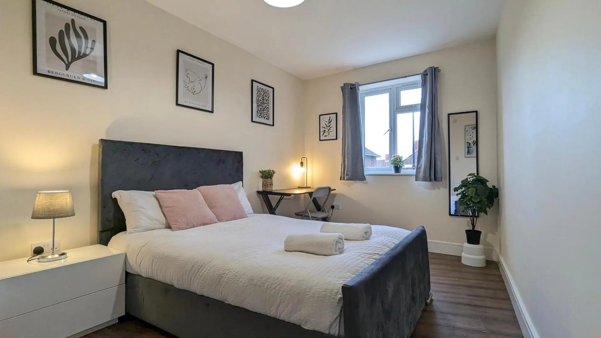 5 Ensuite Bedroom House Near Centre Free Parking York 0*,  Royaume-Uni